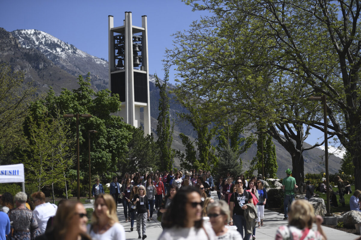 Elder Gerritt Gong and wife Susan speak at BYU Women’s Conference